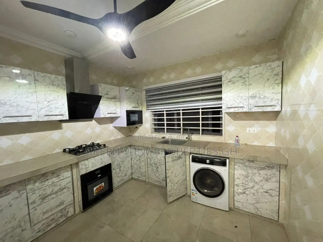 2bdrm Apartment in Ashaley Botwe for rent