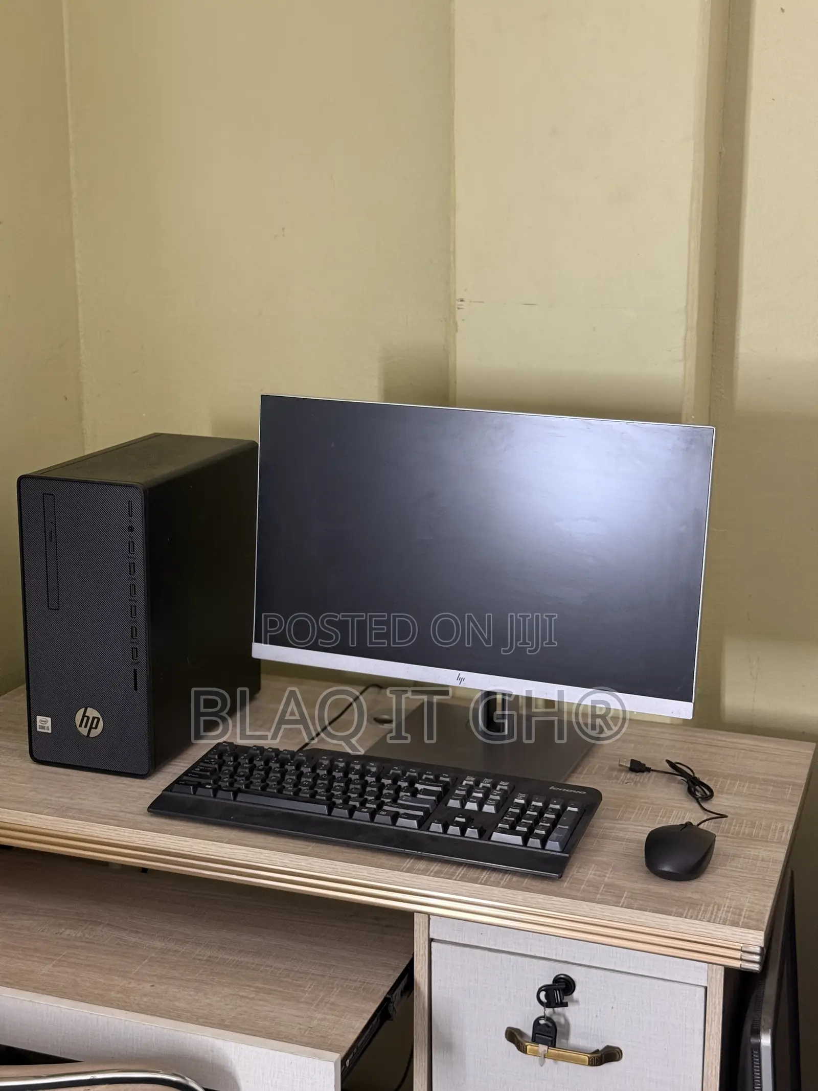 Desktop Computer HP EliteOne 840 G9 16GB Intel Core i5 SSD 256GB