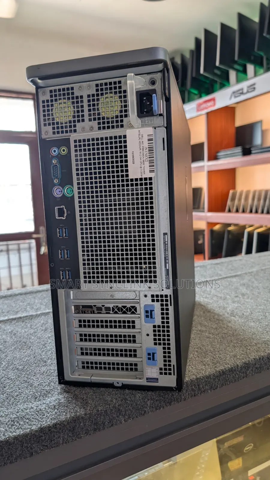 Desktop Computer Dell Precision 5820 16GB Intel Xeon SSD 256GB