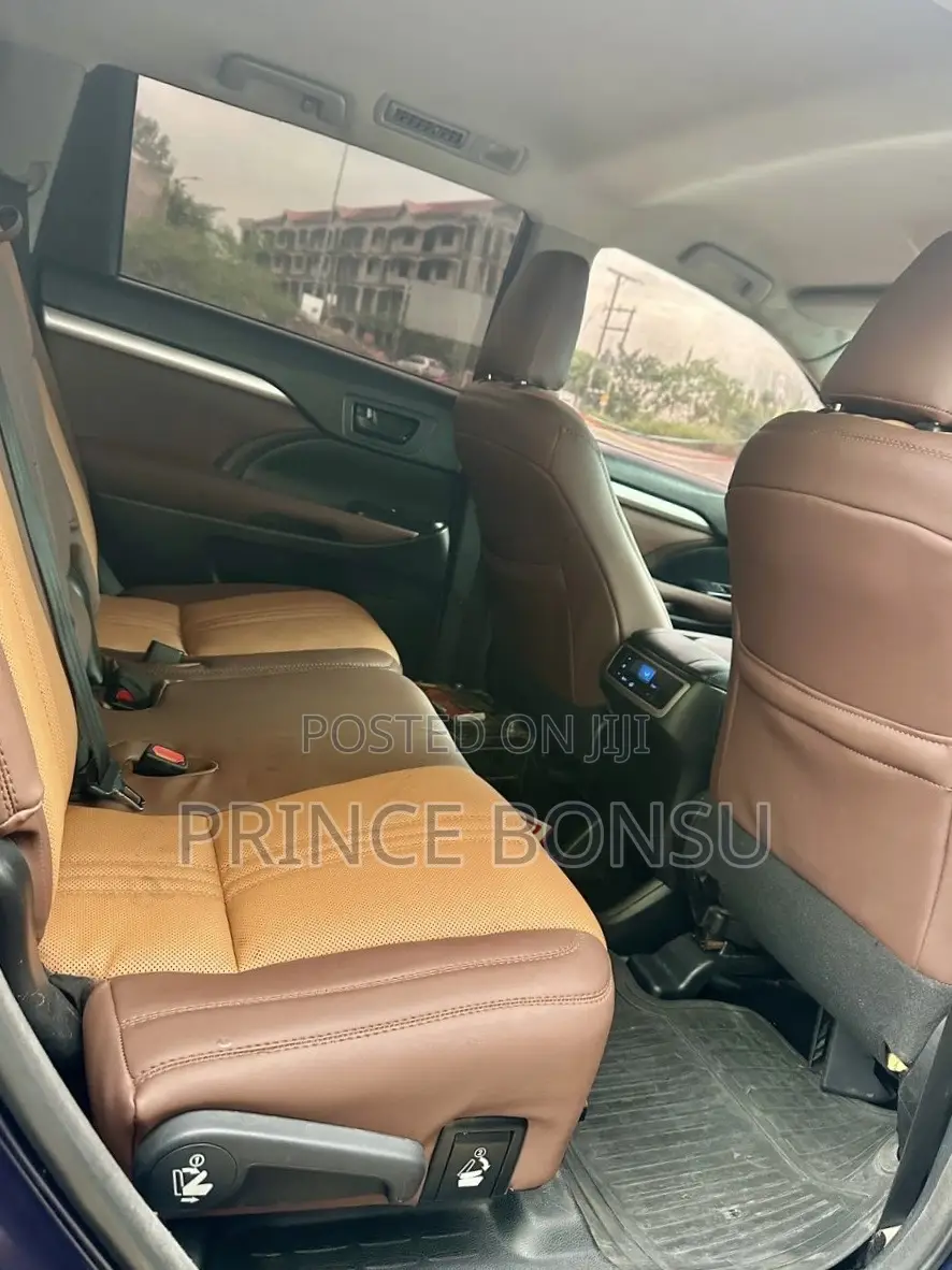 Toyota Highlander 2017 Blue
