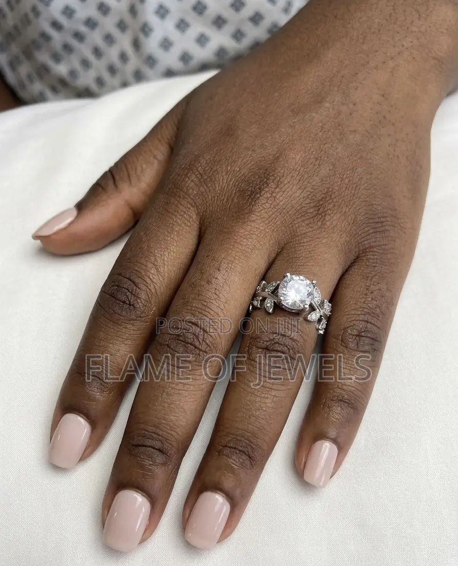 Leaflike Designed Promise /Engagement Ring