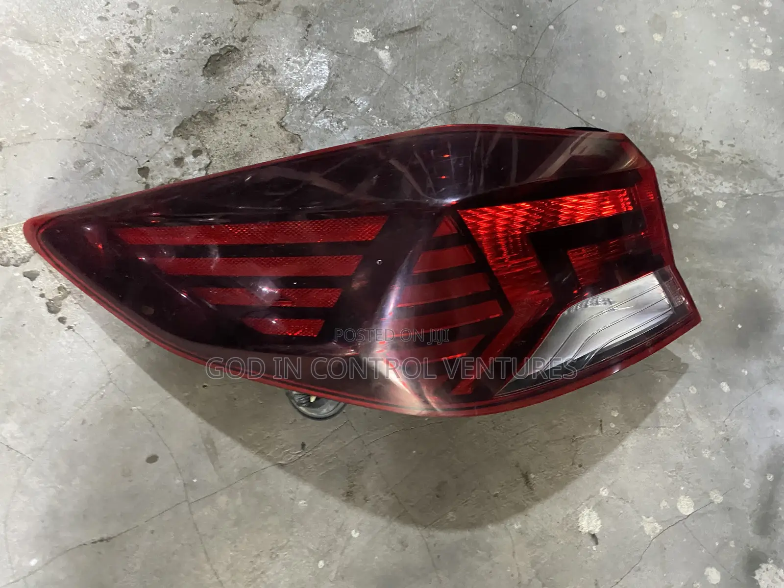 Hyundai Elantra 2020 Tail Light