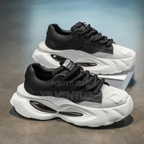 Agile Robust Men Sneakers