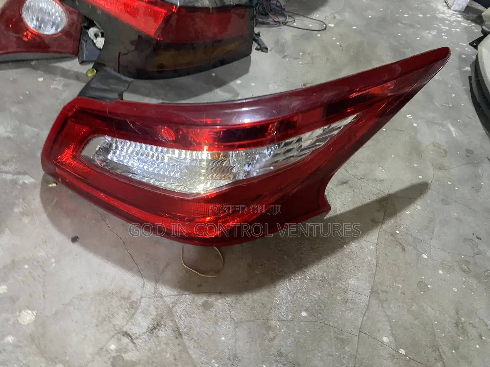 Nissan Altima 2017 Tail Light