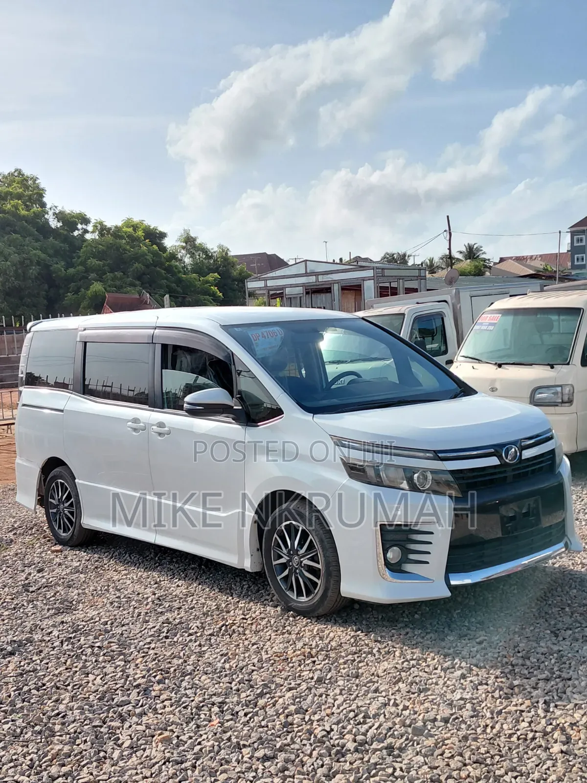 Toyota Voxy SV Premium 2014 White