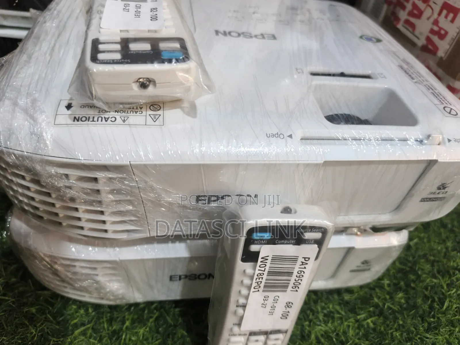 Uk-Used Epson Eb- Uo5 4000lumens Projector