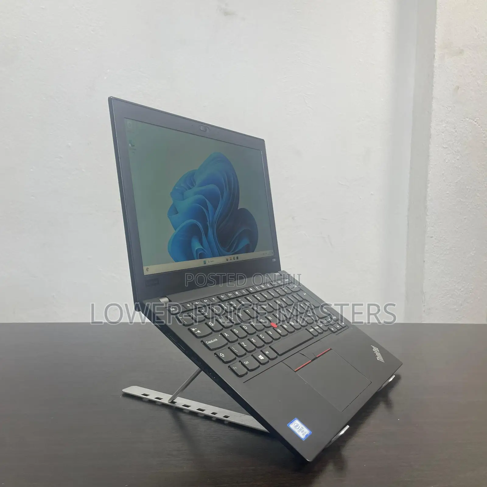 New Laptop Lenovo ThinkPad X280 16GB Intel Core i5 SSD 256GB
