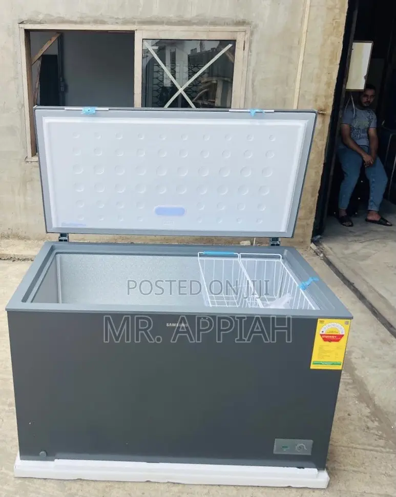 Efficient Samsung Single Door Chest Freezer(371liters)