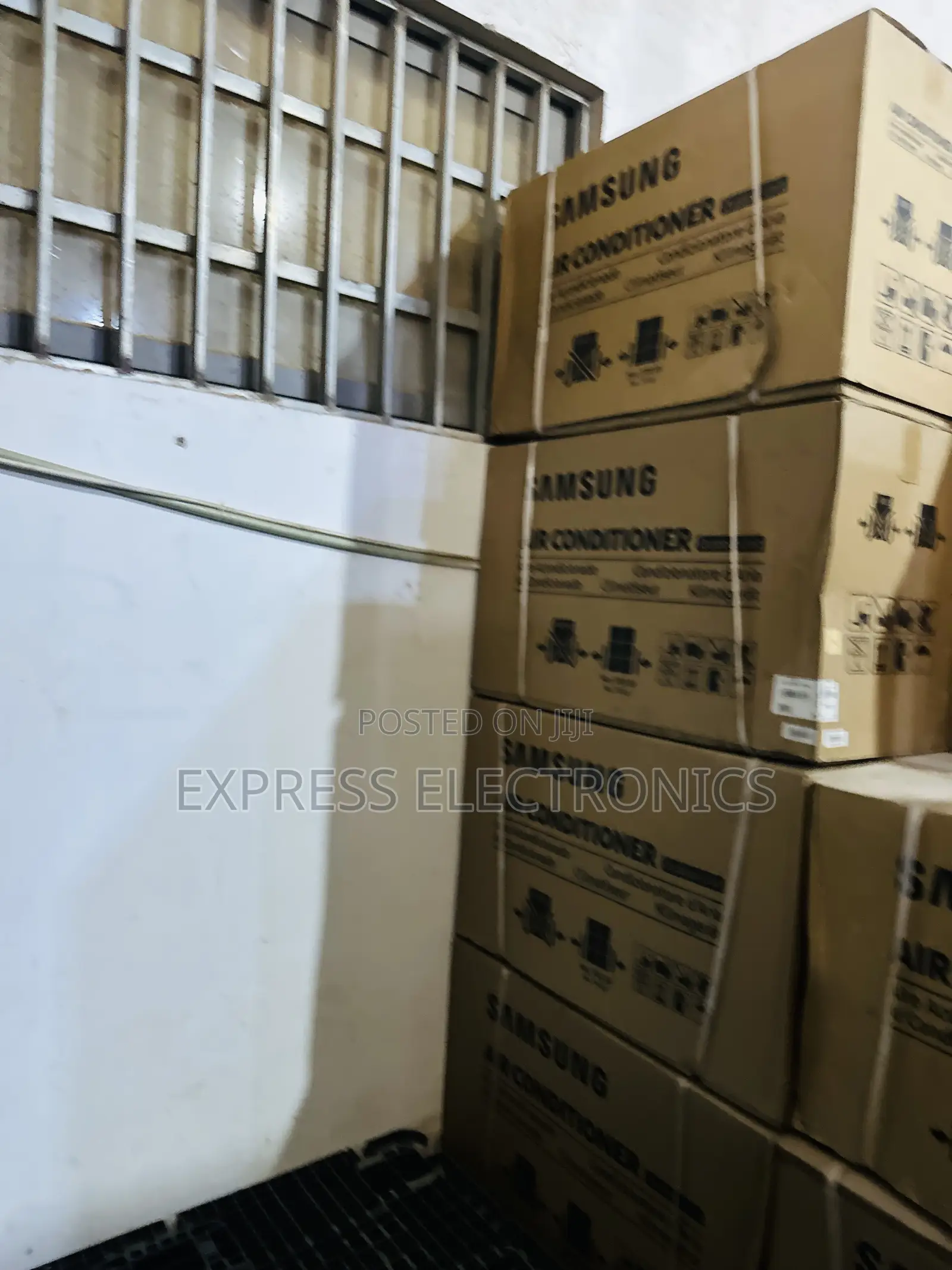 Less Expensive Sleek Samsung Split R410 Gas 2.0hp