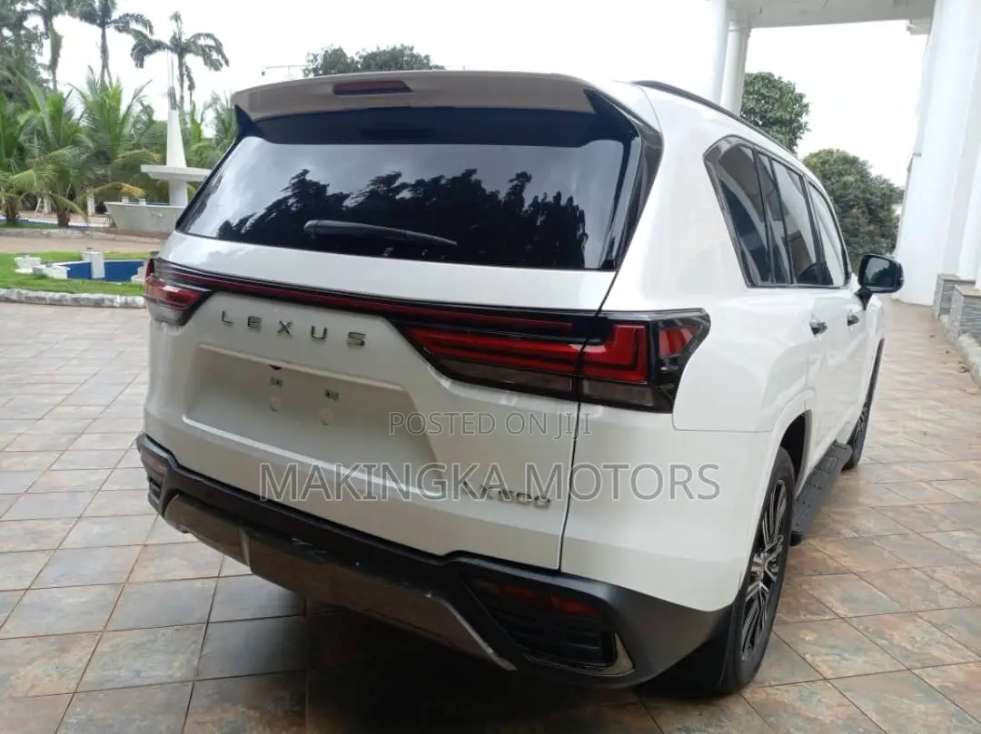 New Lexus LX 600 2024 White