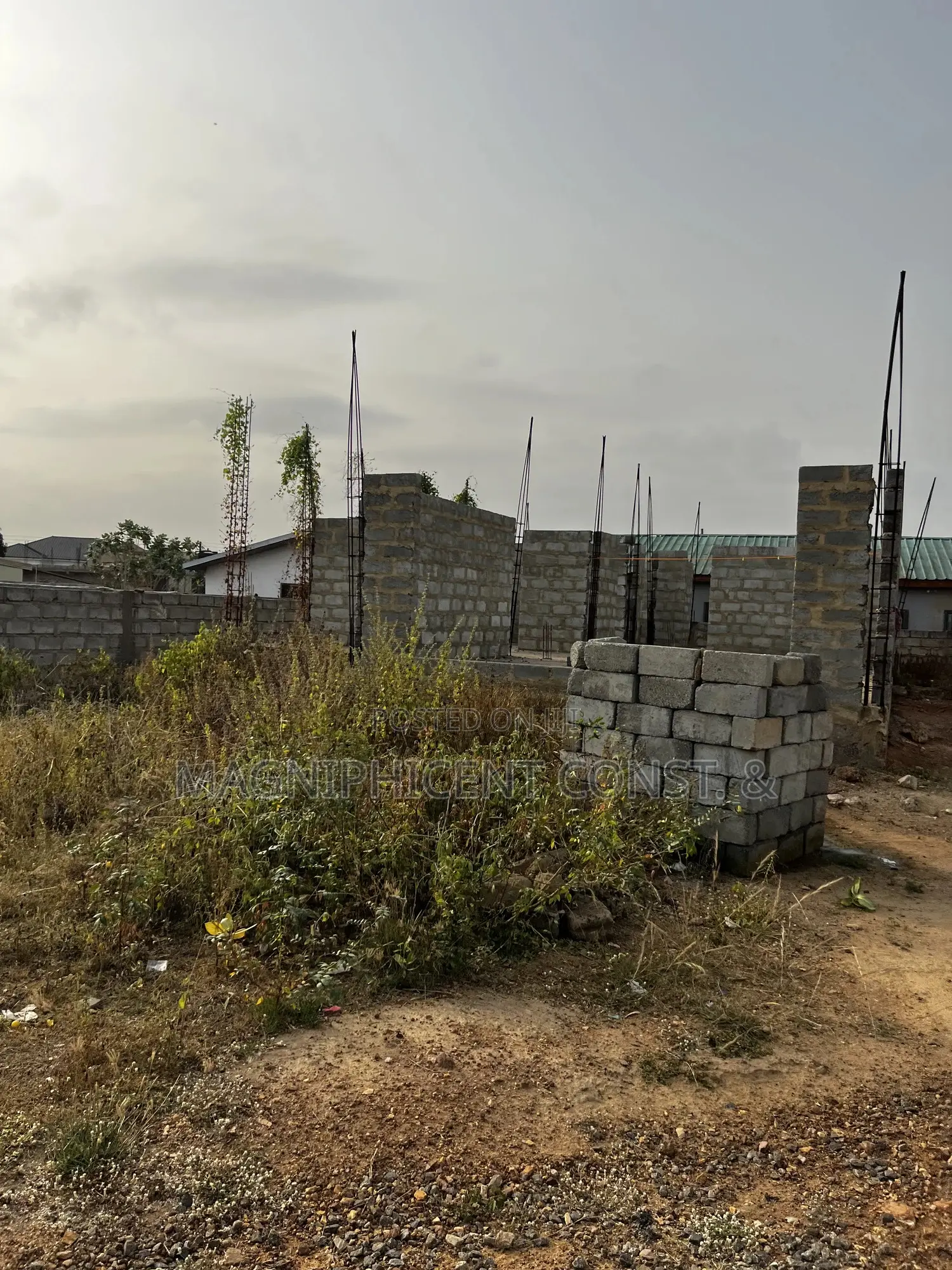 4bdrm Penthouse in Lakeside Estates, Ashaley Botwe for sale