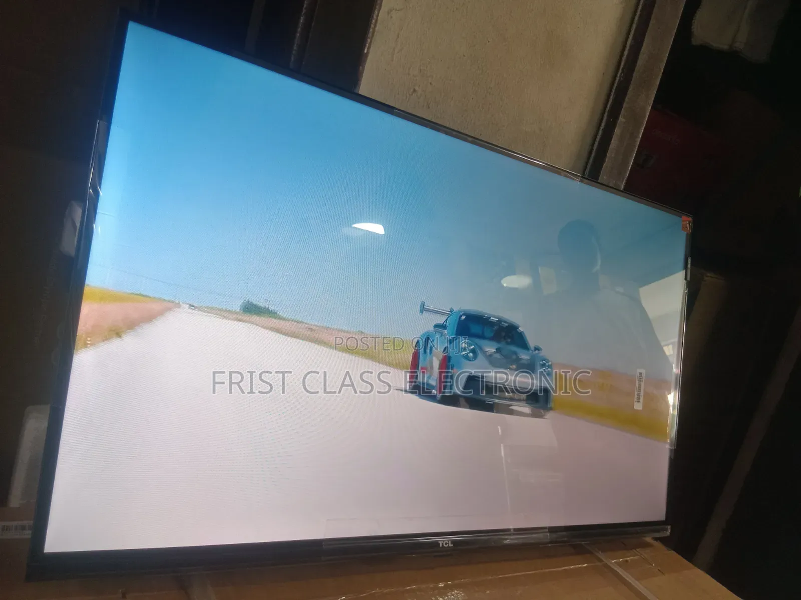 TCL Smart Tv Glow That Makes Colors Look Richer