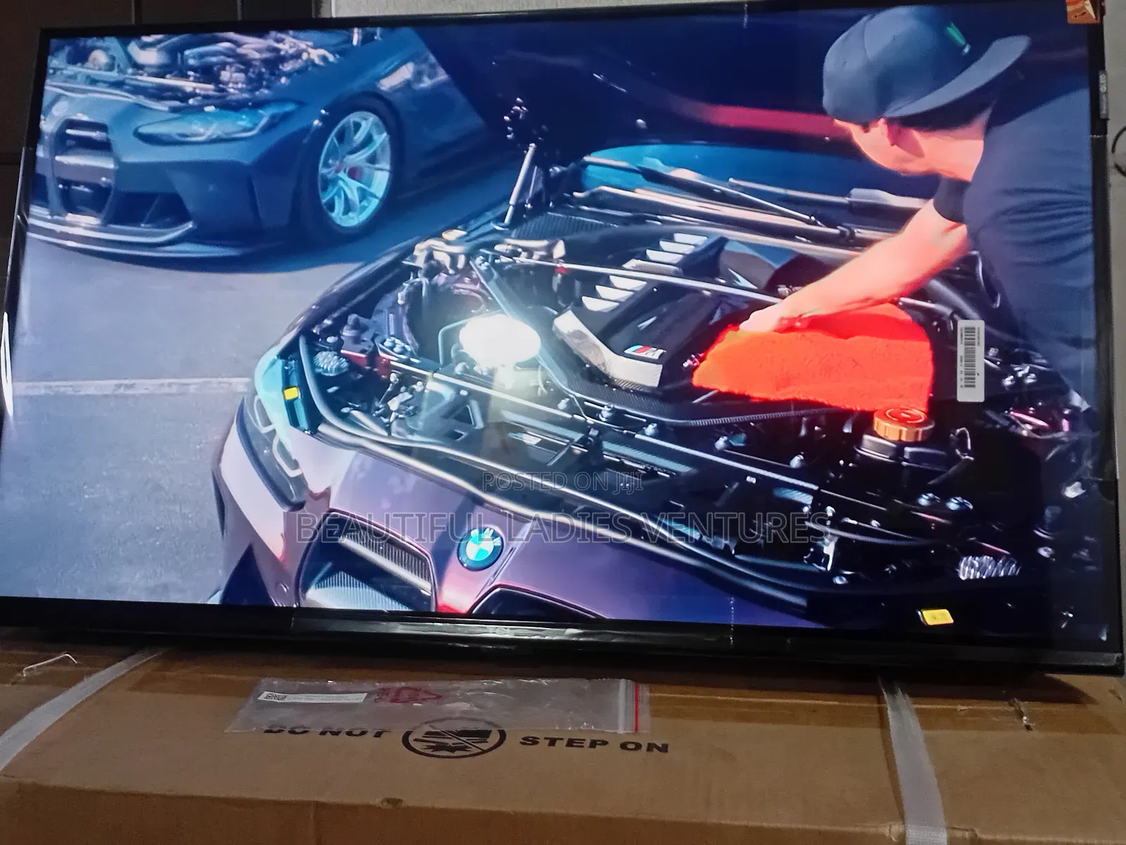 TCL 32” Modern Hd Television