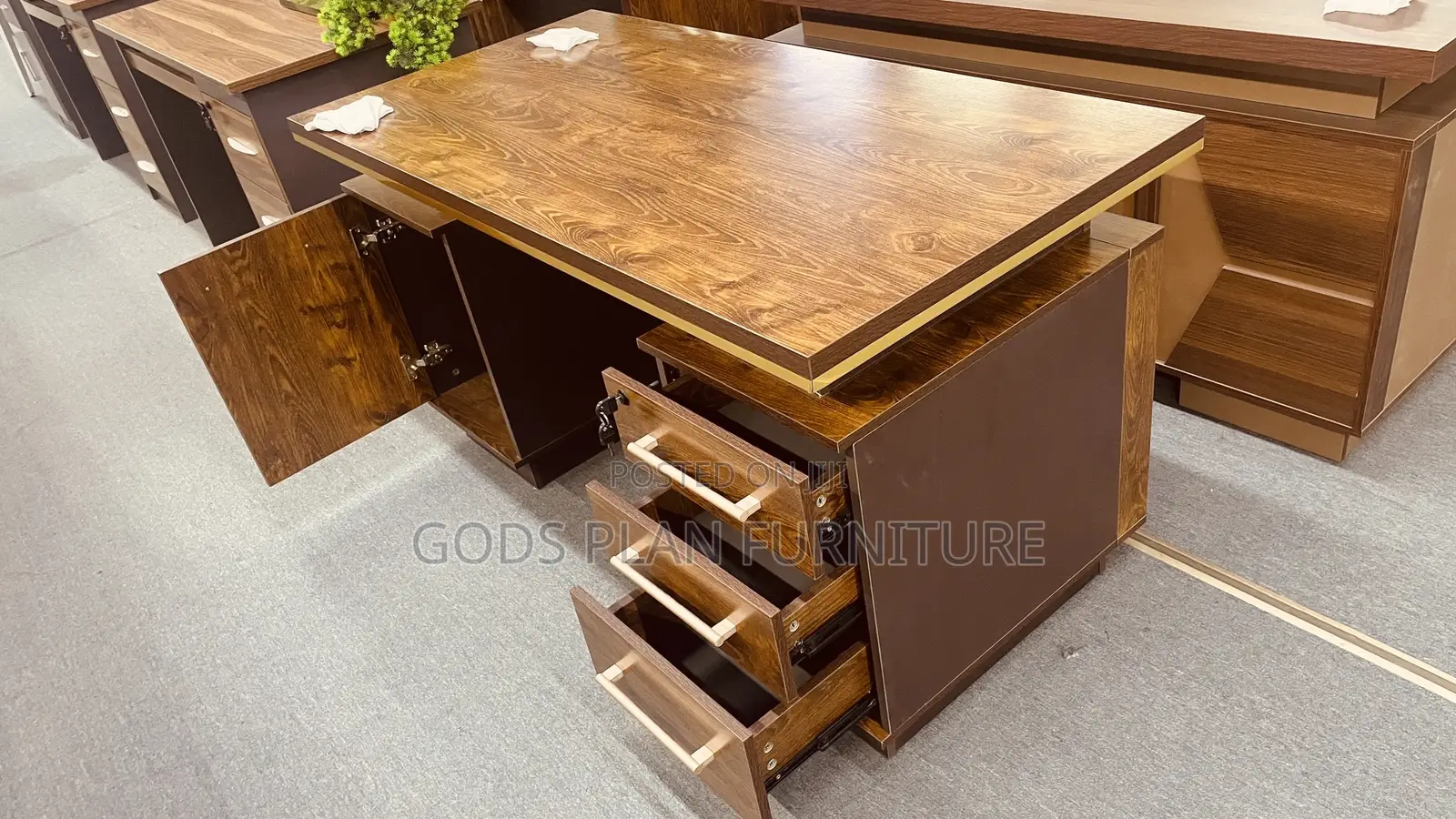 Office Table 1.4 (20-14g)