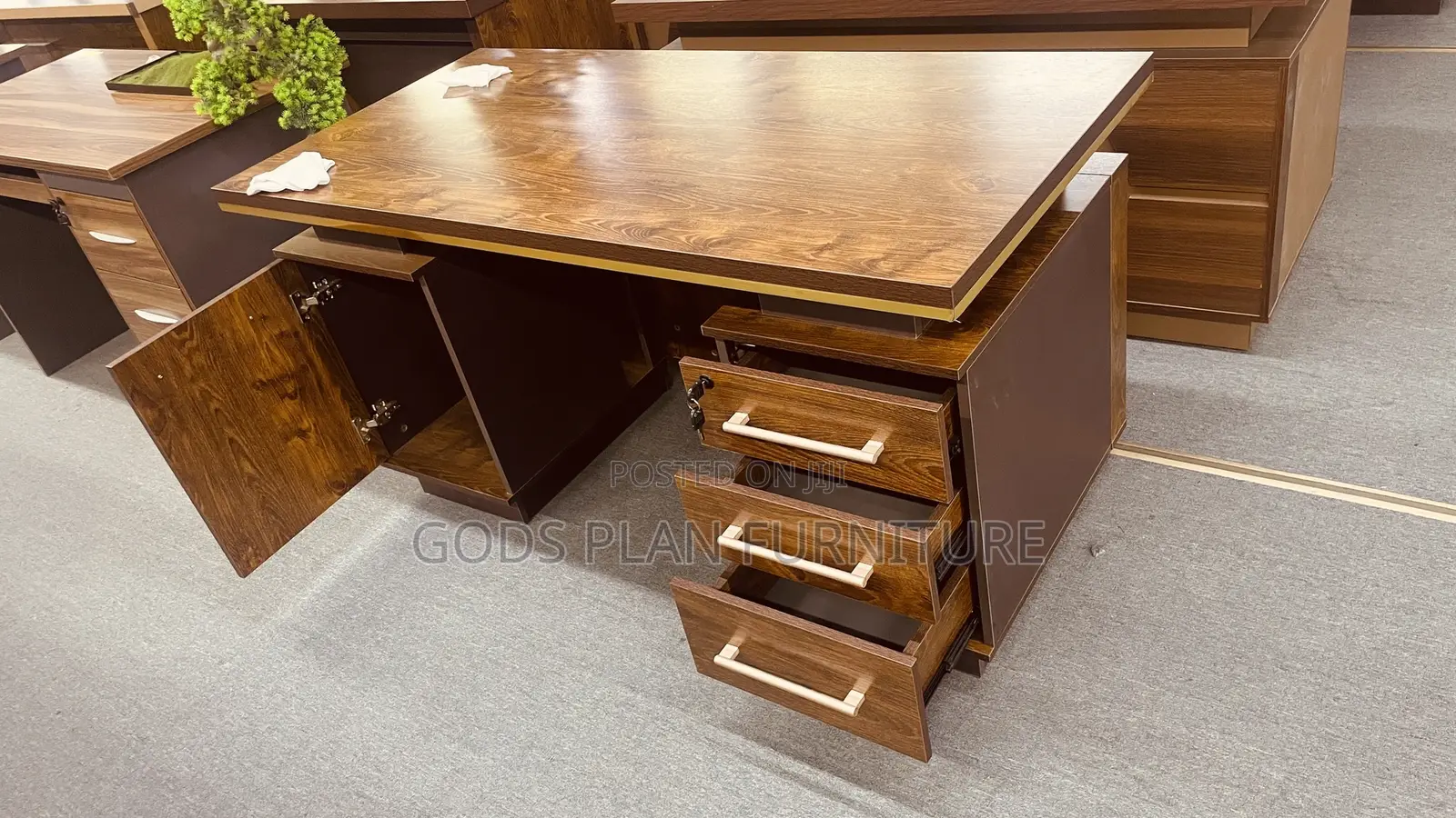 Office Table 1.4 (20-14g)