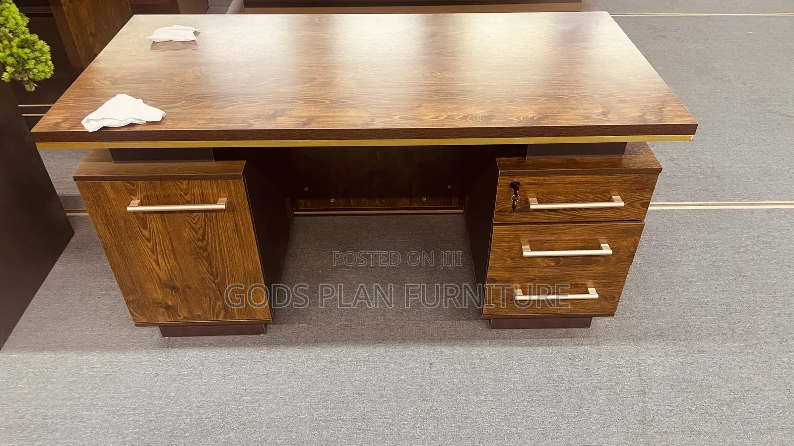 Office Table 1.4 (20-14g)