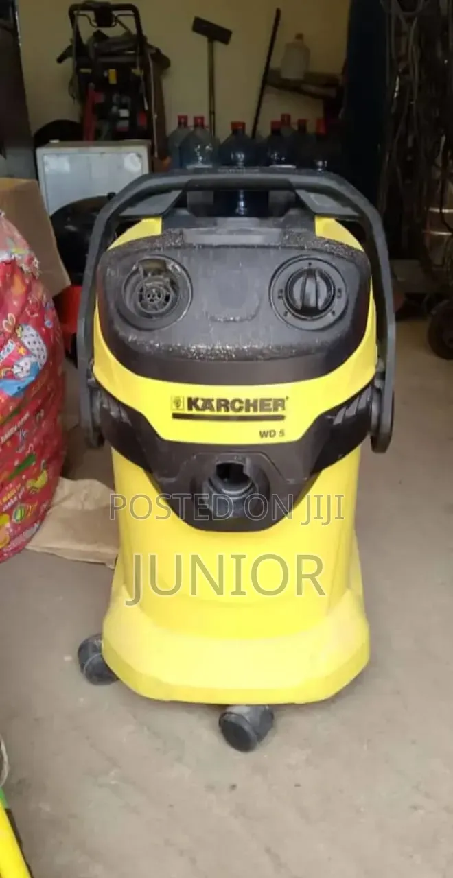 Karcher 25 and 75l Wet and Dry Vacuum Cleaner Plus Floor Scrubber