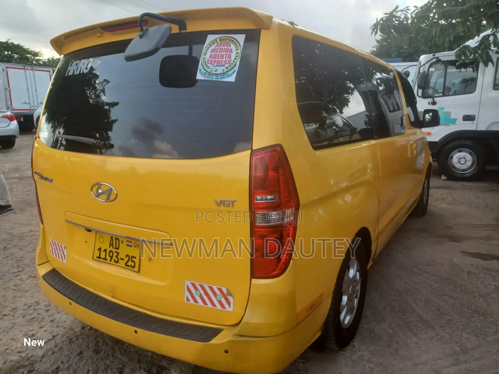 Hyundai Starex 2014 Yellow