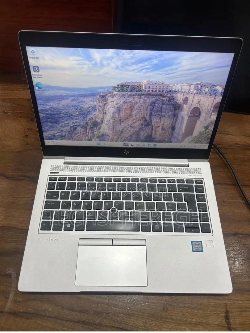 Laptop HP EliteBook 840 G5 256GB Intel Core i7 SSD 256GB