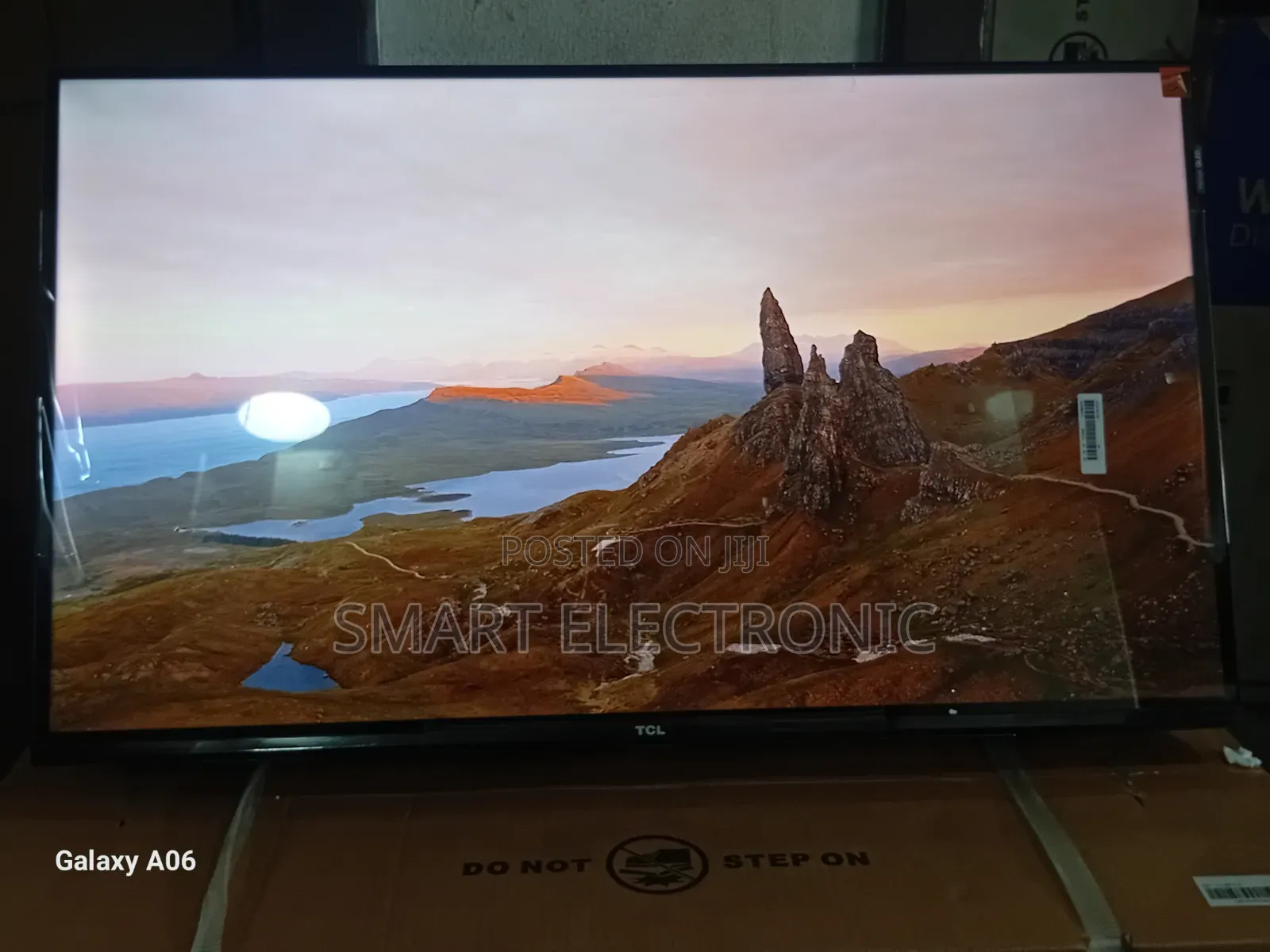 TCL 32” Led Tv – Bright, Bold, Beautiful
