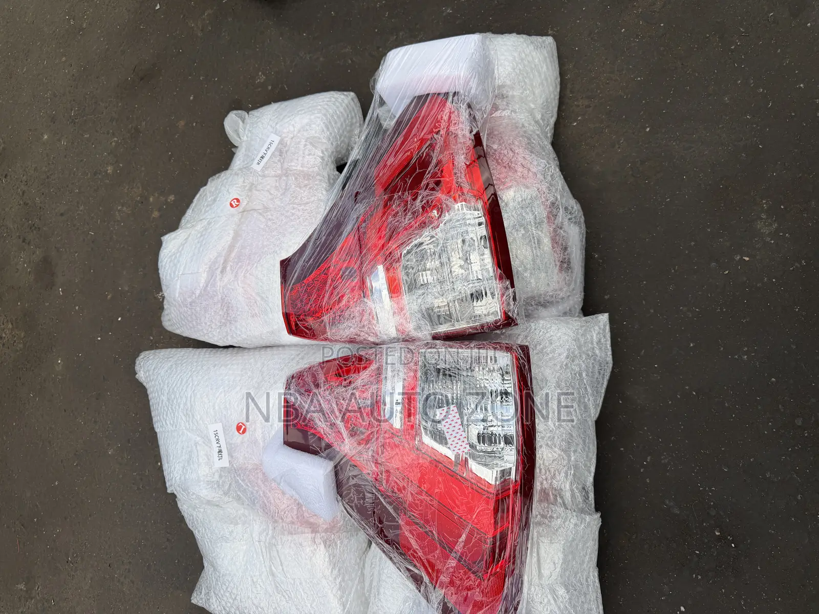 Honda CRV 2015-16 Normal Tail Light Pair or One Side