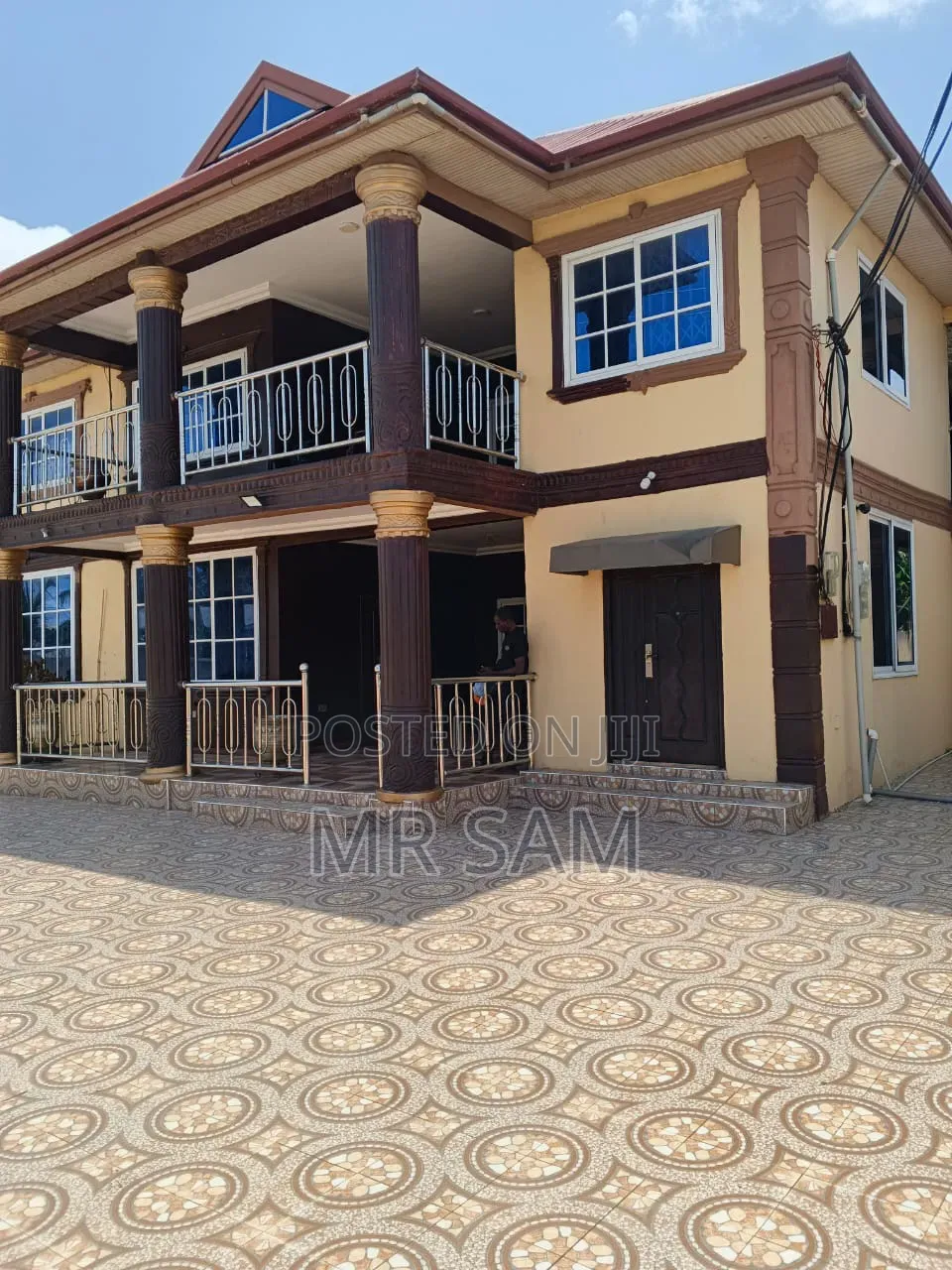 8bdrm House in Sam Properties, West Hills Mall Area for rent