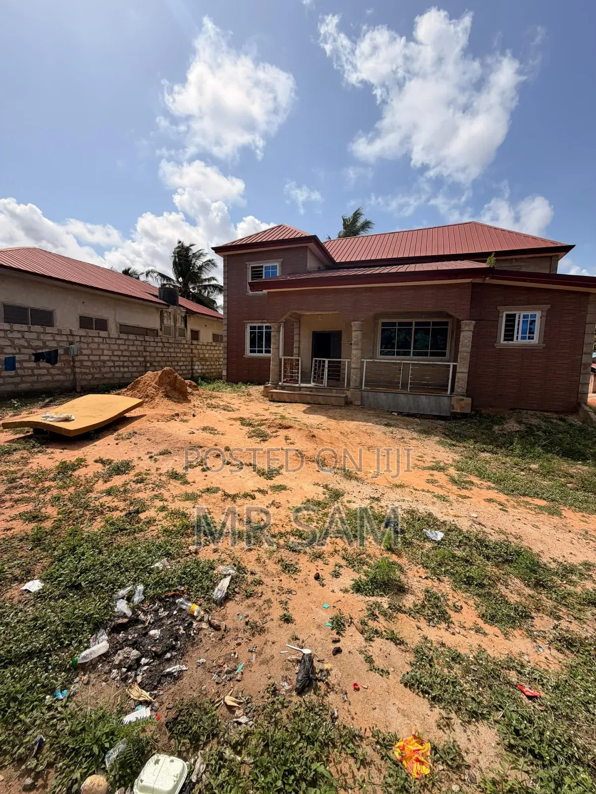 8bdrm House in Sam Properties, West Hills Mall Area for sale