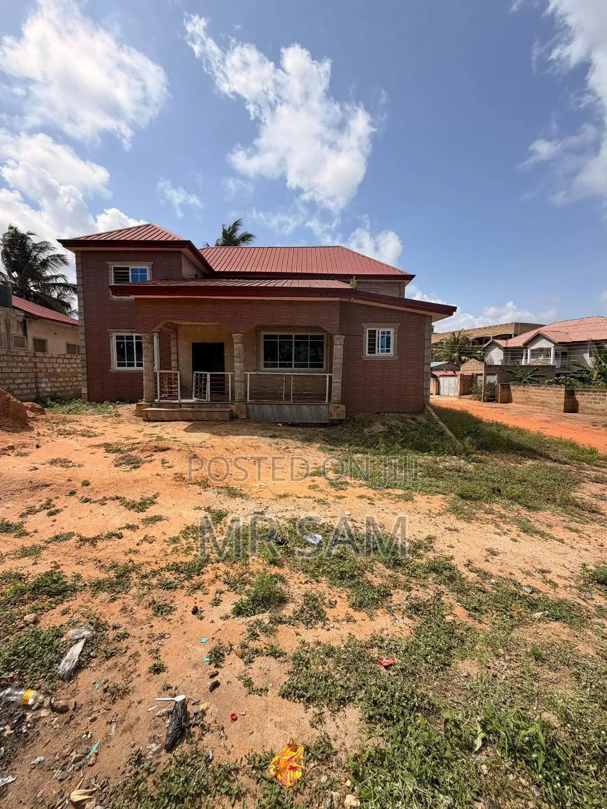 8bdrm House in Sam Properties, West Hills Mall Area for sale