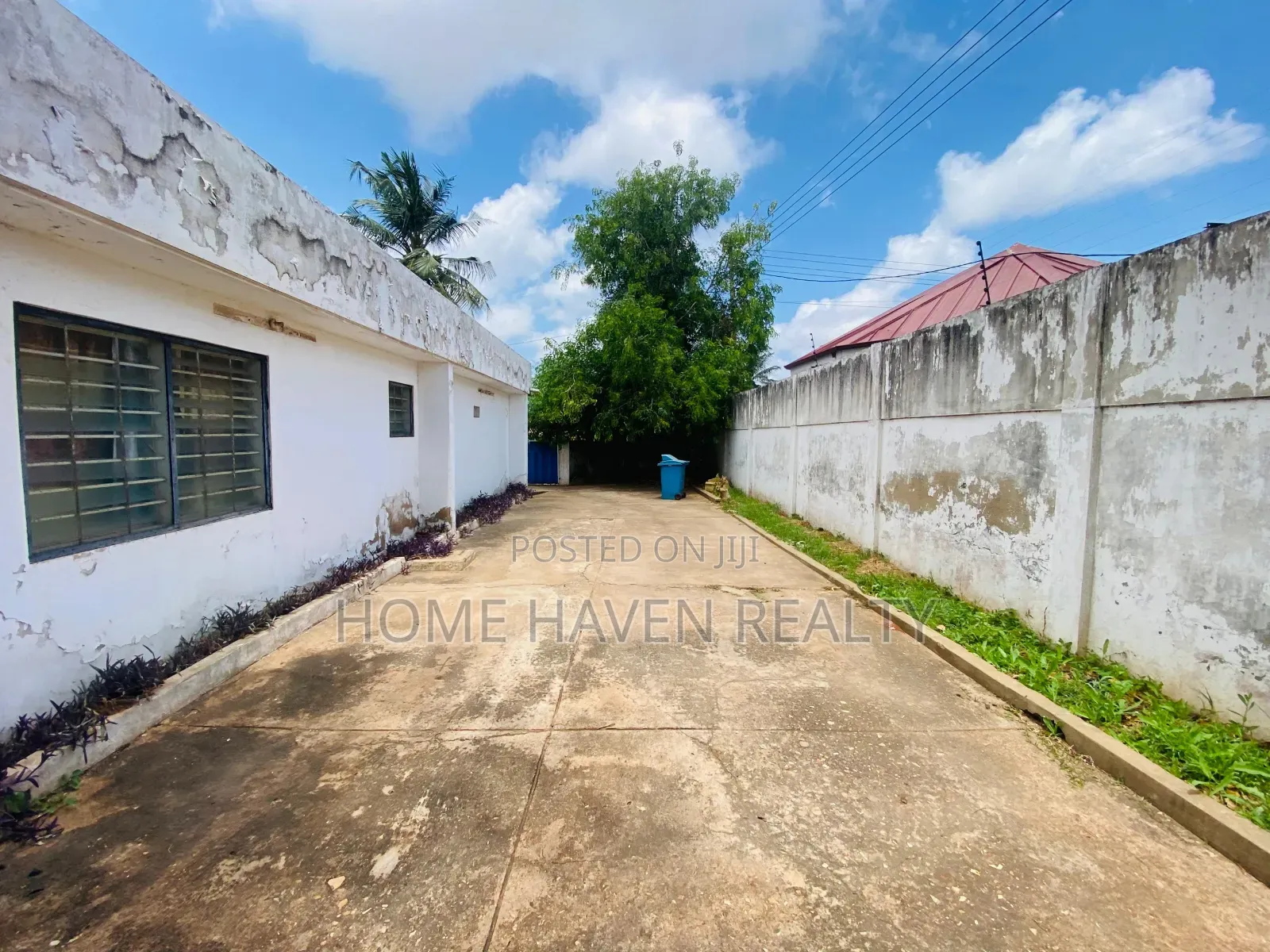 One Plot for Sale at Achimota