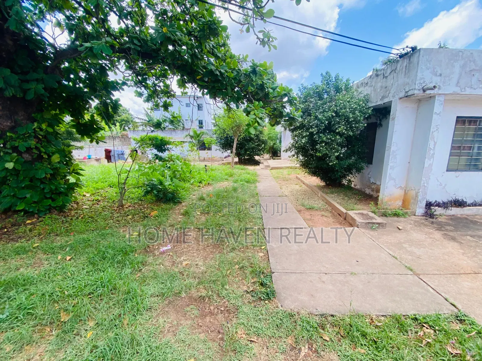 One Plot for Sale at Achimota