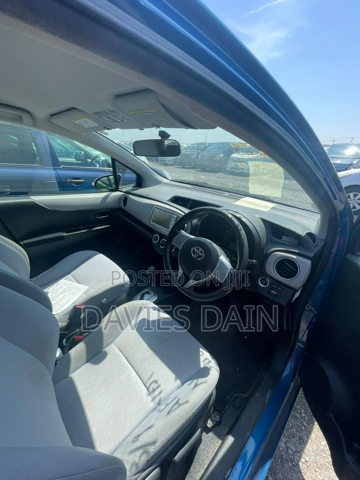 Toyota Vitz 2013 Blue