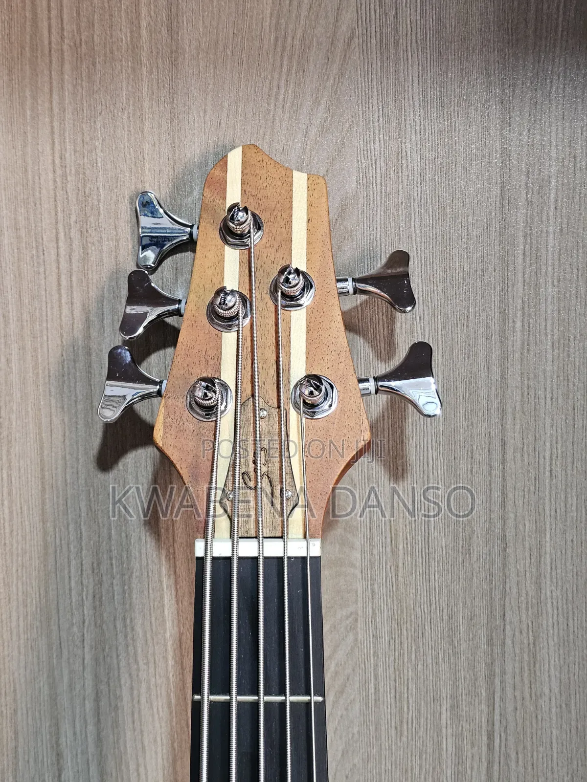 Smiger G-B50-T5 5 Strings Bass Guitar