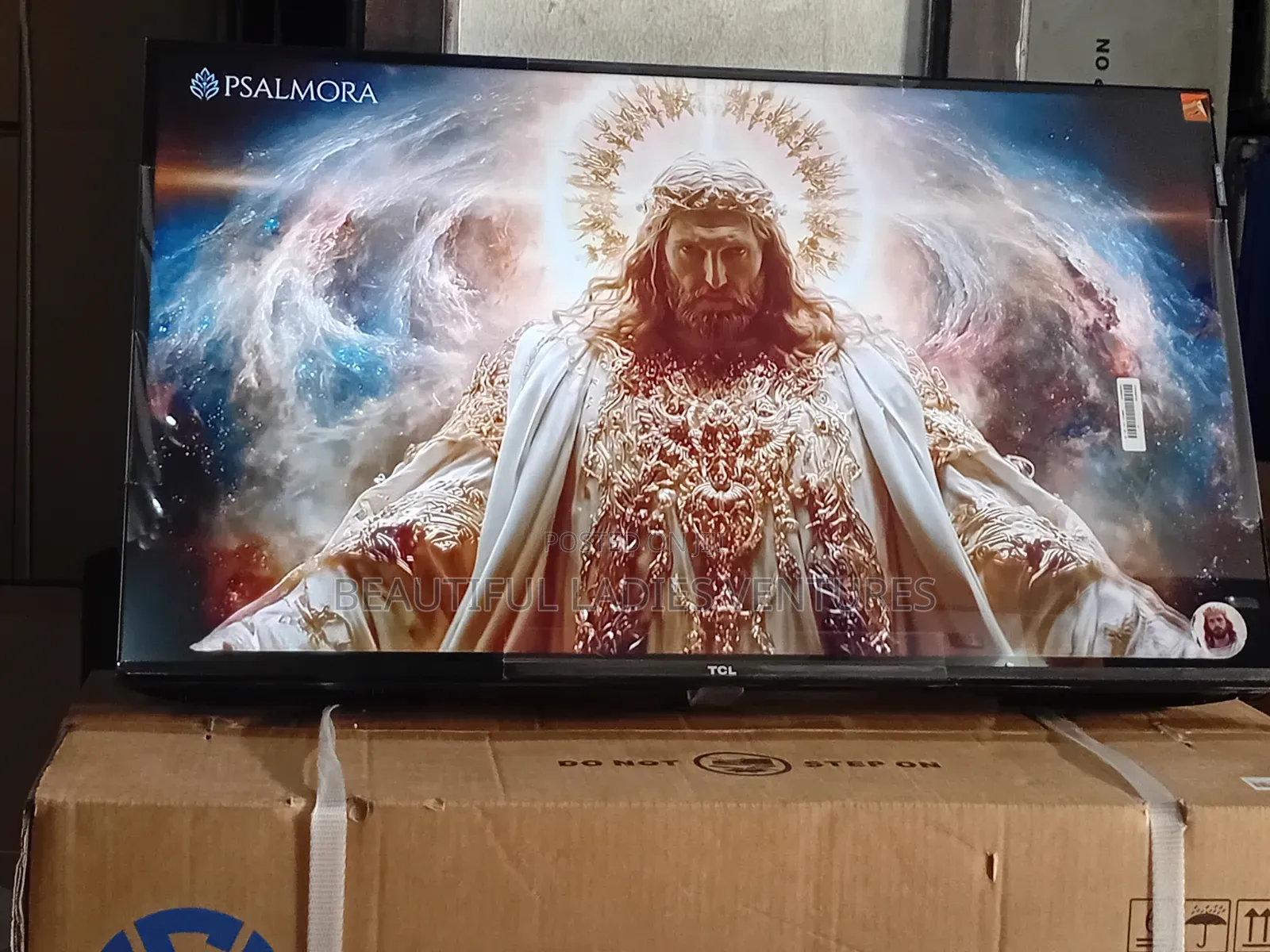 TCL 32-Inch Led Display With Sharp Resolution