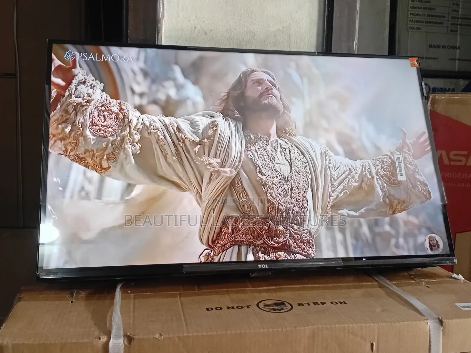 TCL 32” Home Entertainment Television