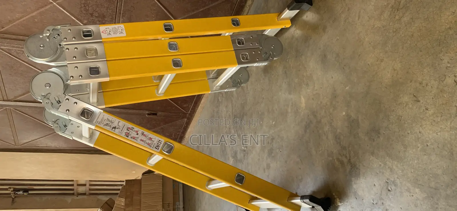 3x4 Fiberglass Ladder