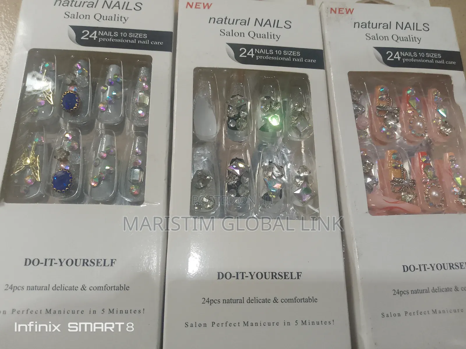 Do It Yourself Gel Nails (Stone Designed)