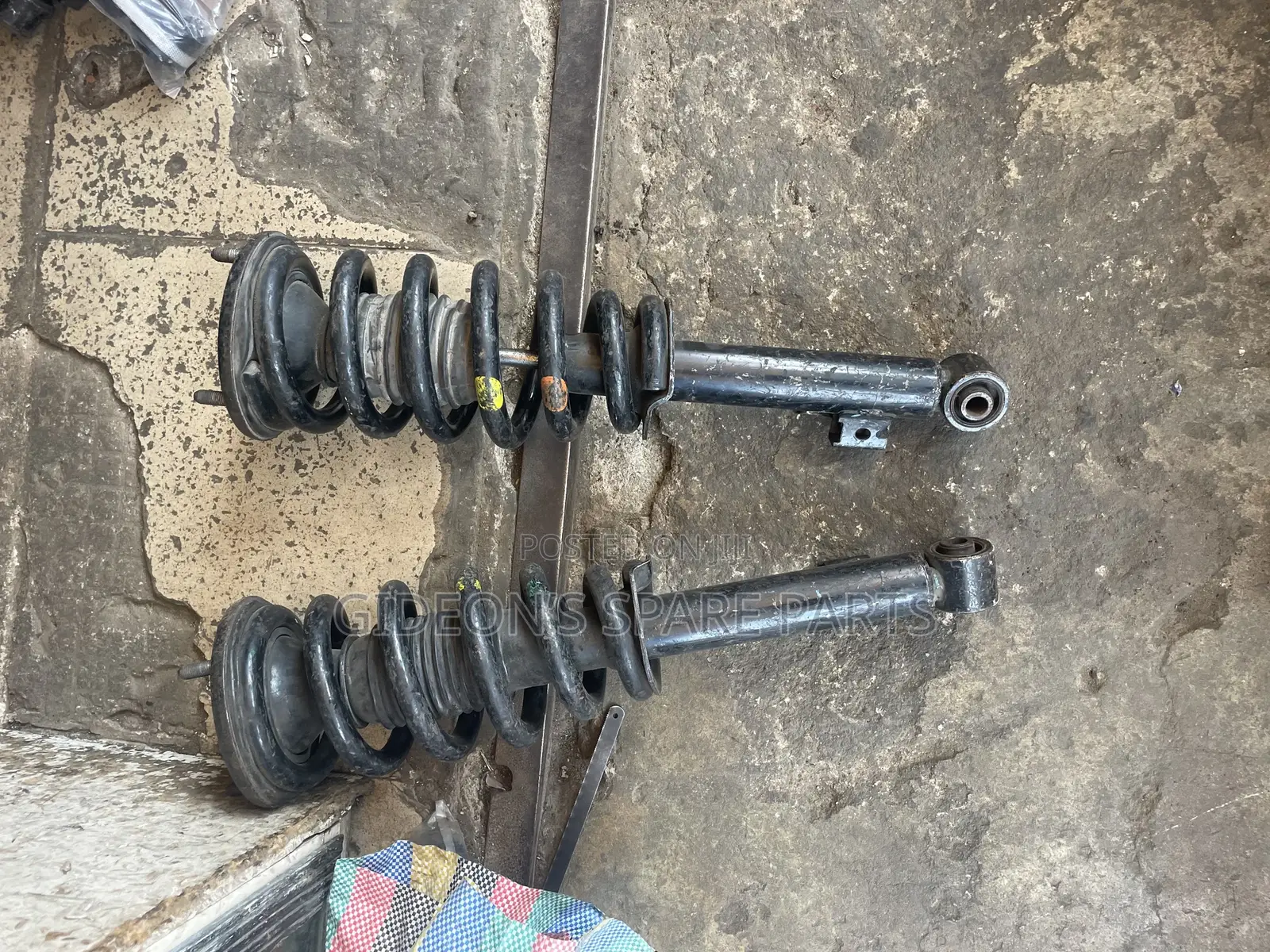 Mitsubishi L200 Front Absorber 2013-2018