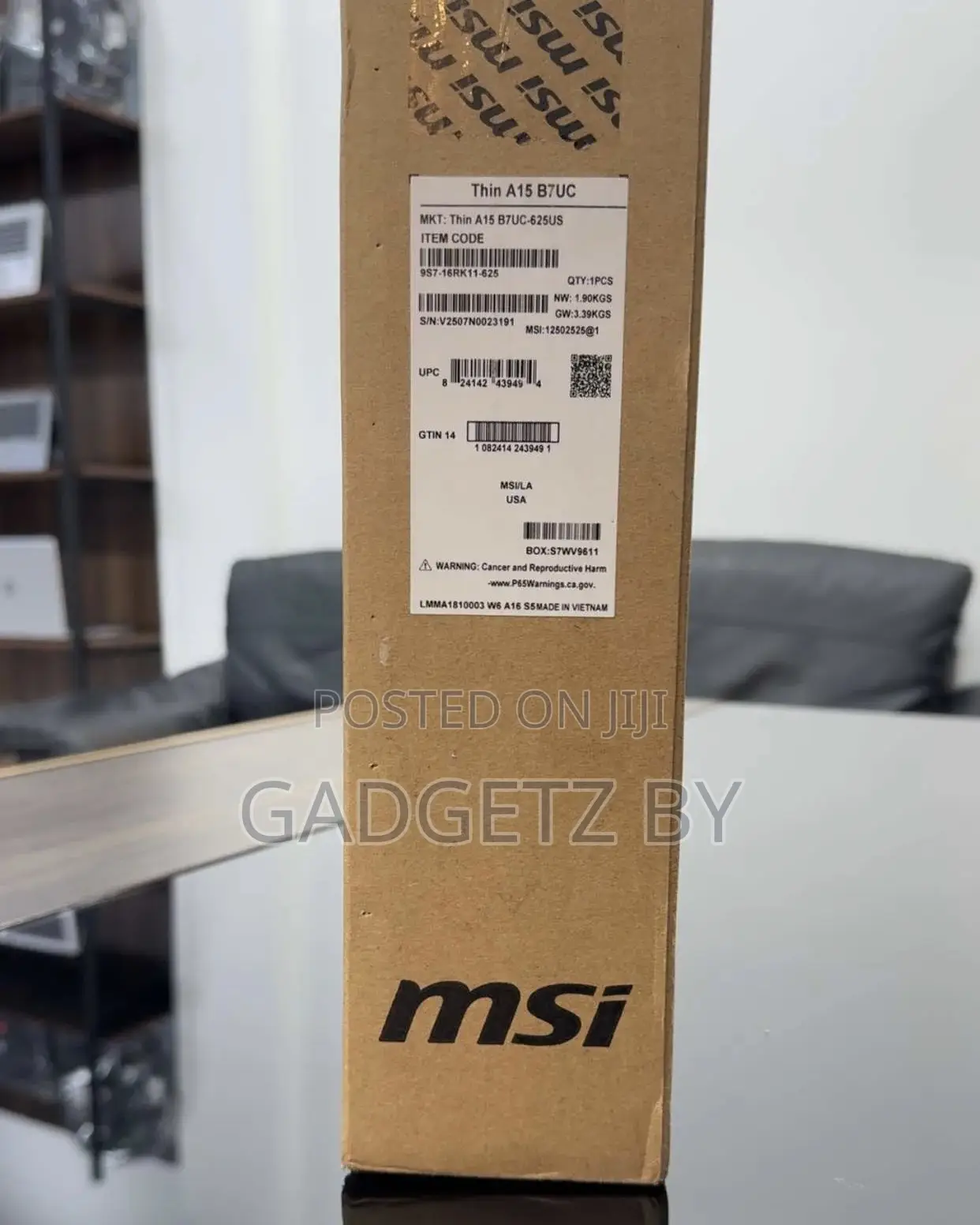 New Laptop MSI 8GB AMD Ryzen 5 SSD 512GB