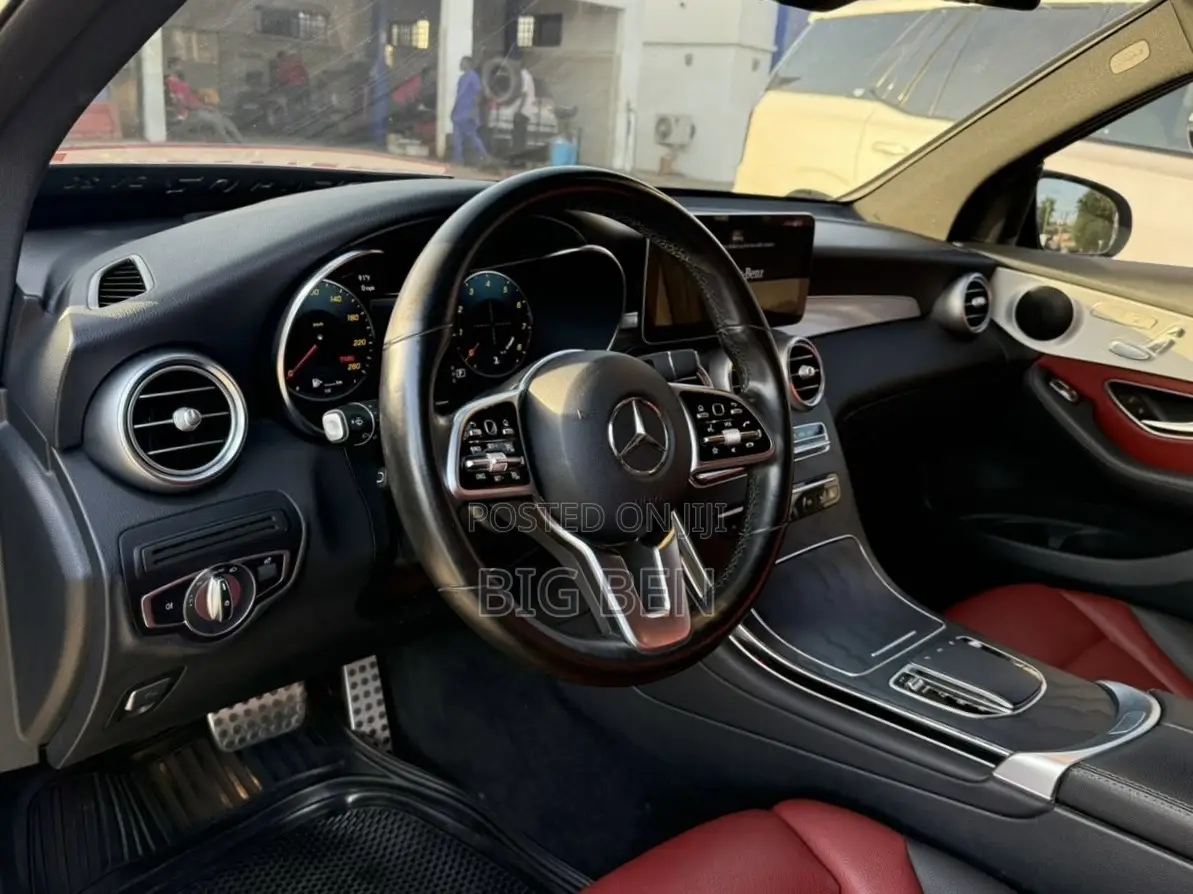 Mercedes-Benz GLC-Class 2022 Black