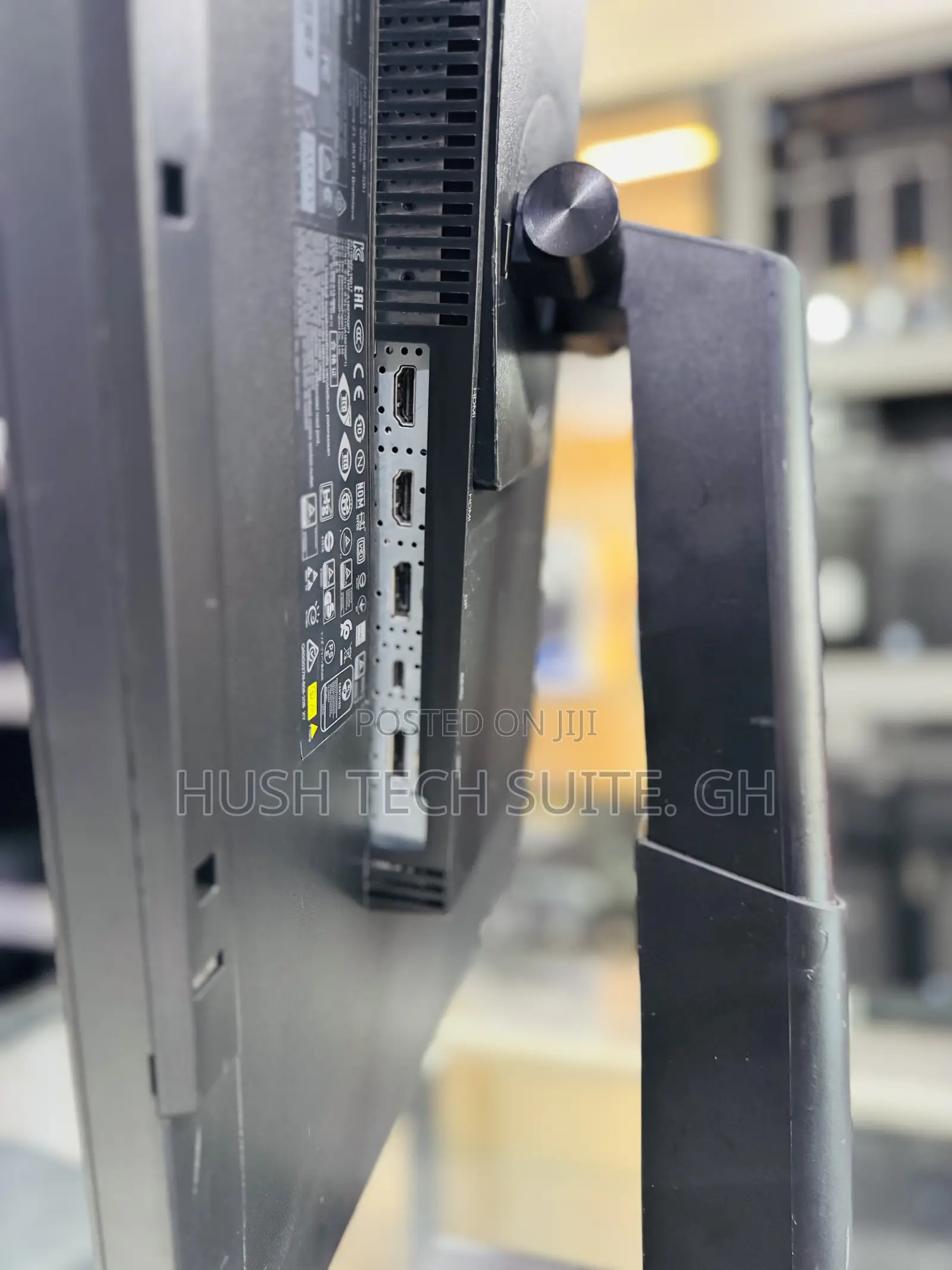 Lenovo 27” Ips Usb -C QHD 1440p Edgeless Monitor