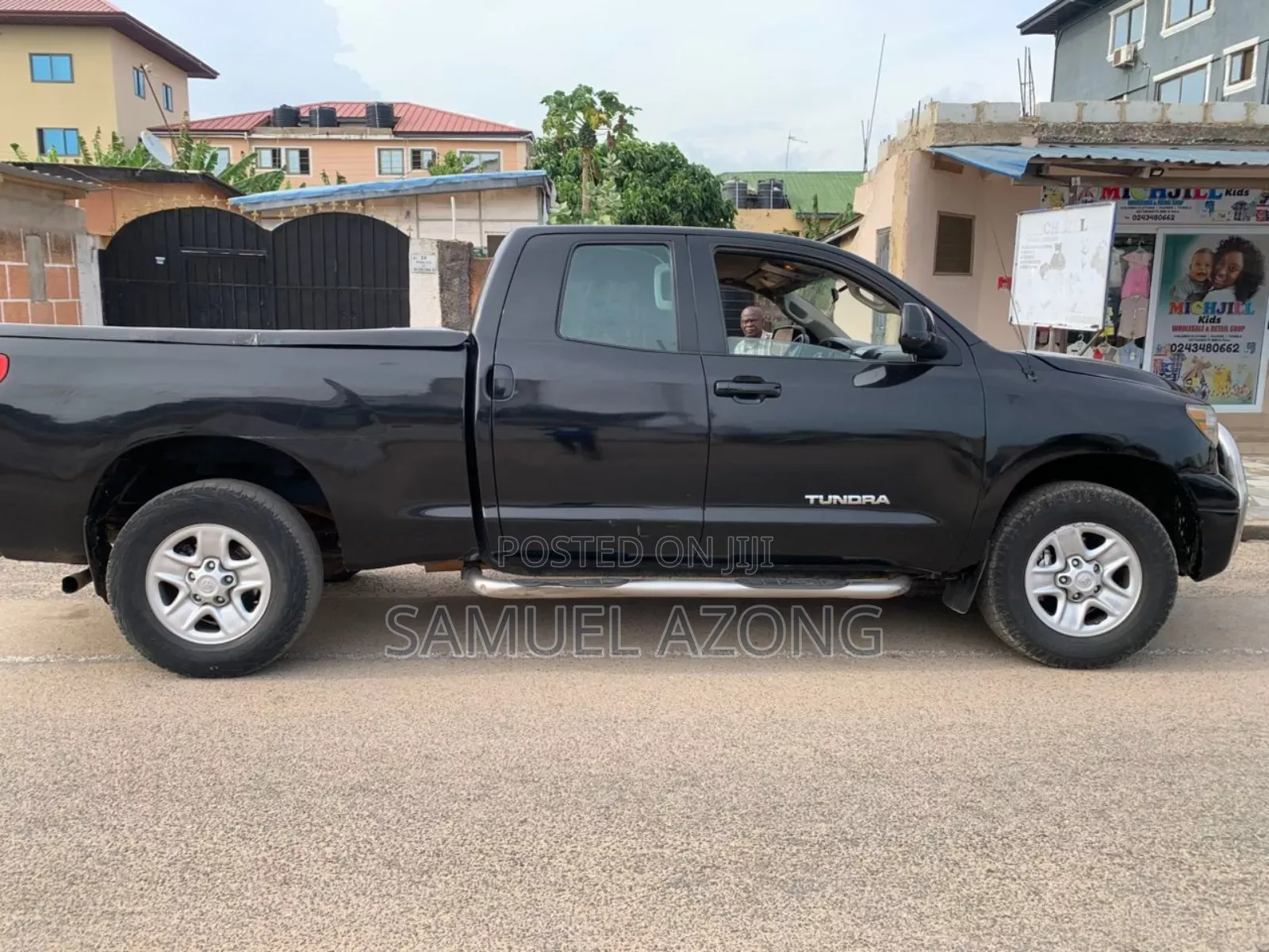 Toyota Tundra CrewMax 2011 Black