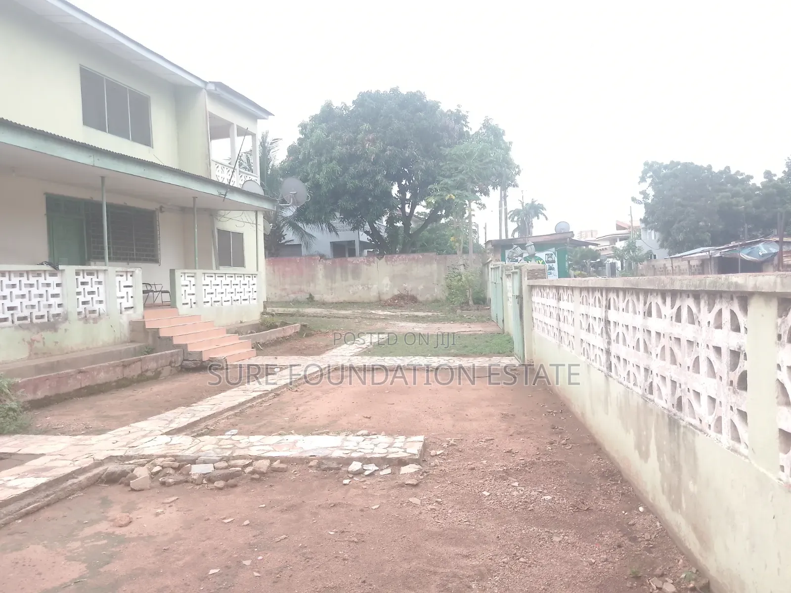 6bdrm House in Dansoman for sale