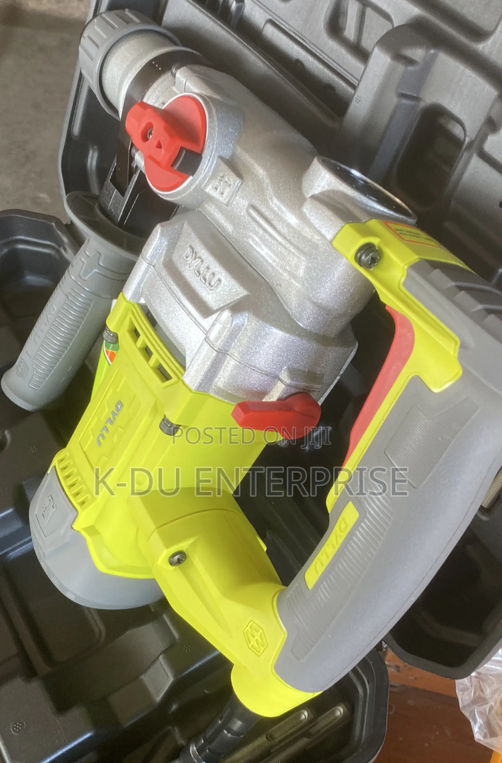 Dyllu 1050w Rotary Hammer