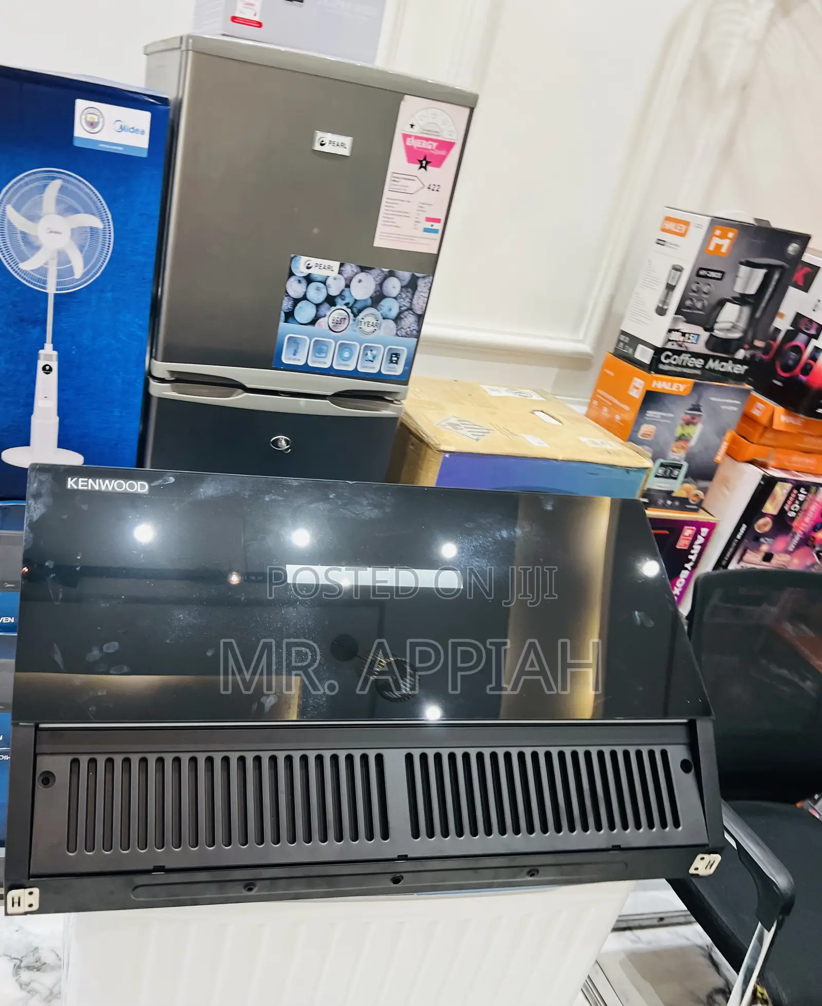 Check Out Affordable Kenwood 90cm Mirror Black Finish Extractor.