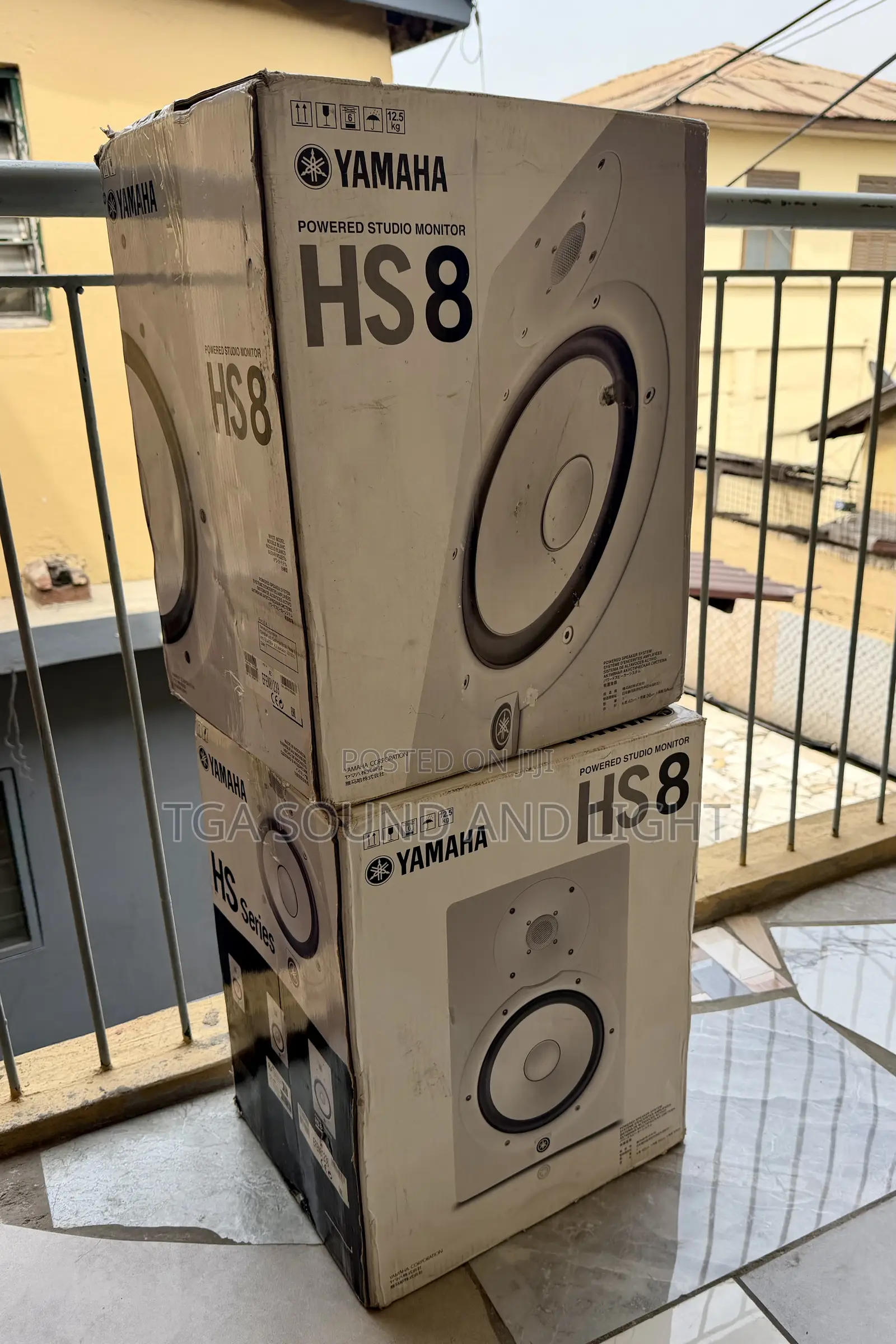 Yamaha Hs8 8 Inches Powered Studio Monitors [White]