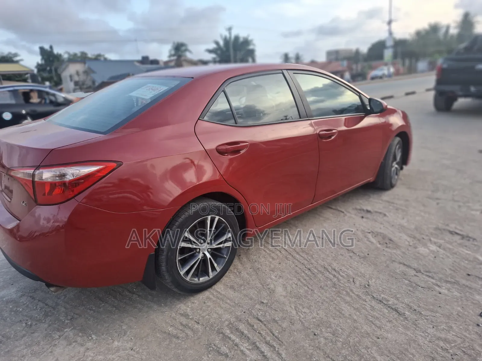 Toyota Corolla LE Eco (1.8L 4cyl 2A) 2018 Red
