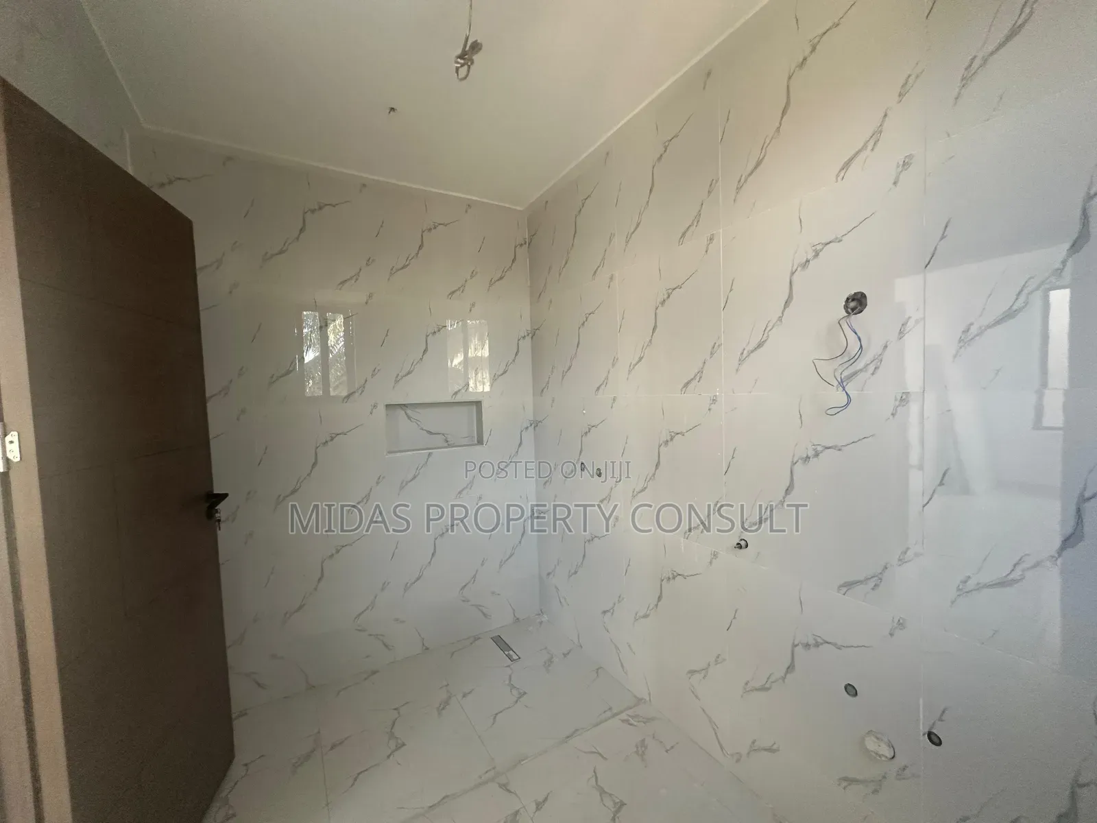 4bdrm House in West Legon, Police Station for sale