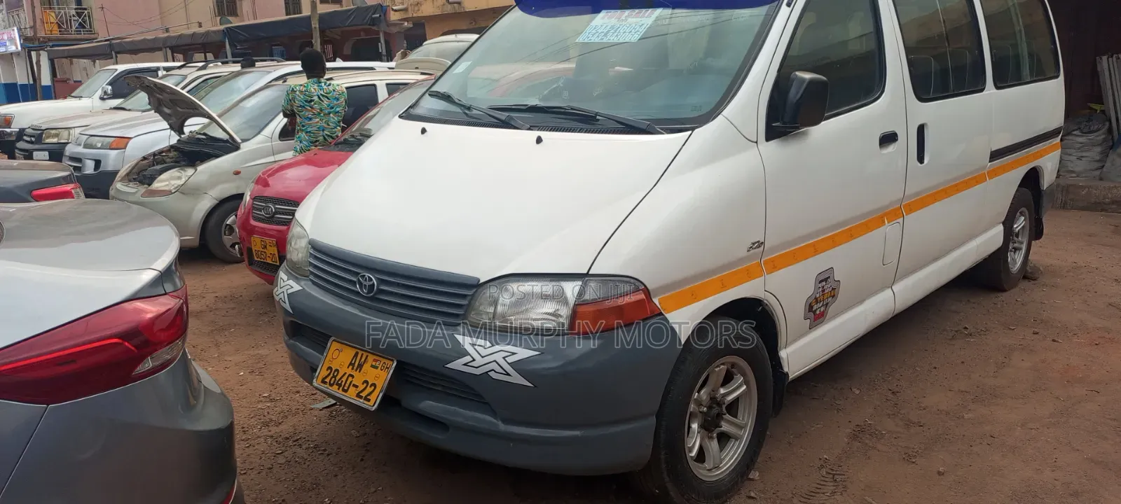Toyota HiAce 2012 White