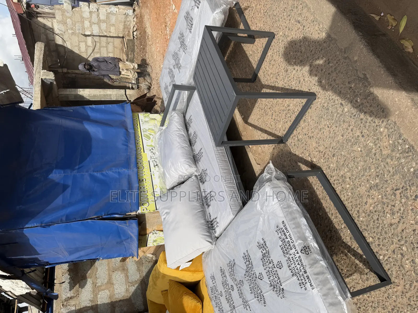 Outdoor Set / Lounge Chairs