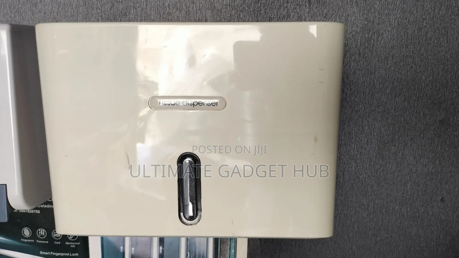 Tissue Dispenser